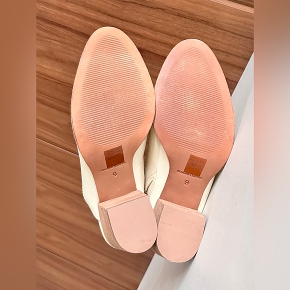 Madewell Cream Mules with Pointed Toe and Block Heel Sz. 9 - Picture 12 of 14